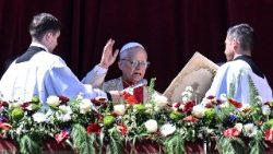 Il Papa, 'chi ha il potere di scatenare le guerre scelga la pace'