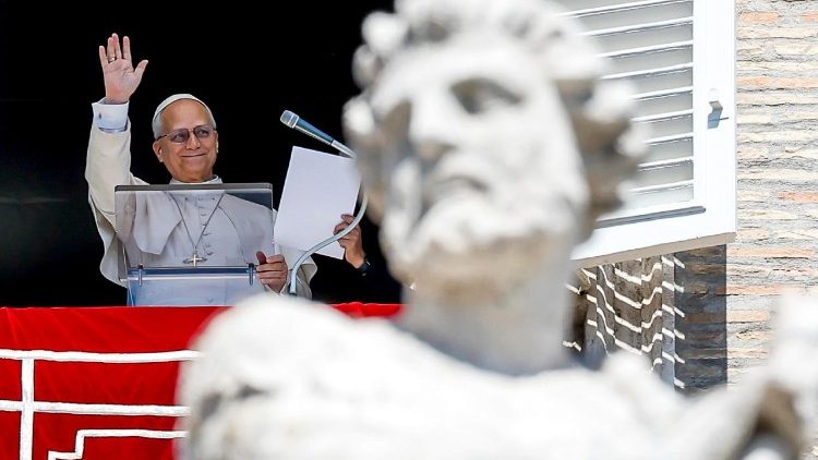 Il Papa, grazie per gli auguri di Pasqua, soprattutto per le preghiere