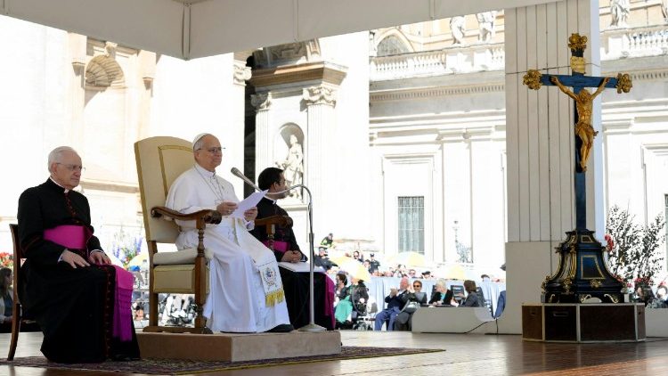 संत पापा लियो ने मध्य पूर्व में युद्धविराम का स्वागत किया और बातचीत की अपील की