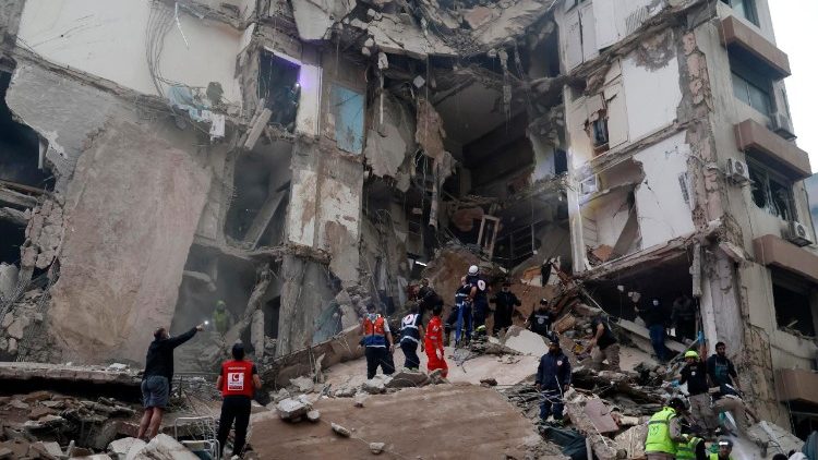 Palazzi distrutti a Beirut