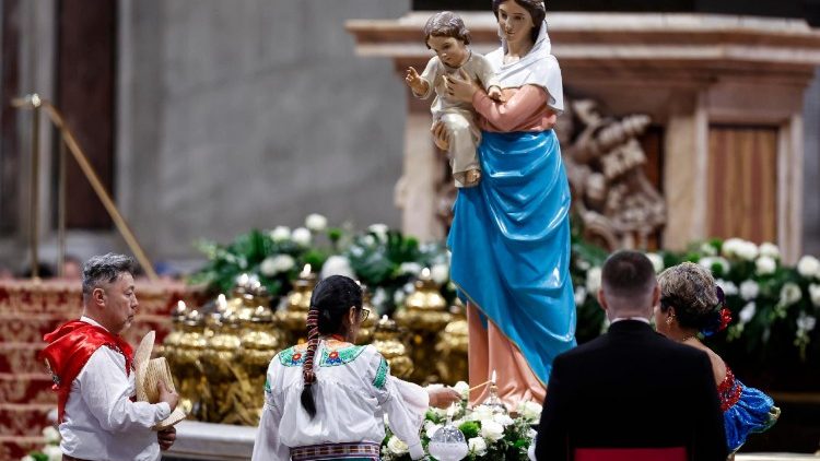 वाटिकन में रोजरी माला विन्ती