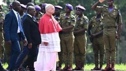 Il Papa � arrivato a Yaound�, comincia la visita in Camerun