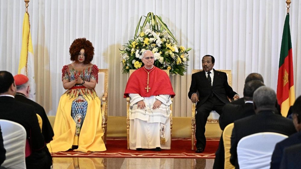 Il Papa al Camerun, investite sui giovani, evitate l'emorragia di talenti