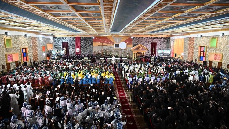 In der Kathedrale von Bamenda