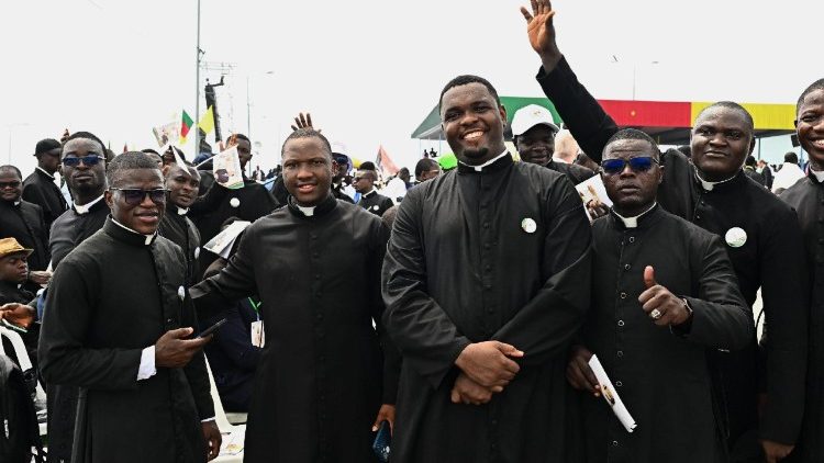 Alla messa del Papa a Douala in 120mila