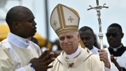 SCATTIDELGIORNO: Il Papa ai giovani del Camerun, rifiutate soprusi e violenze
