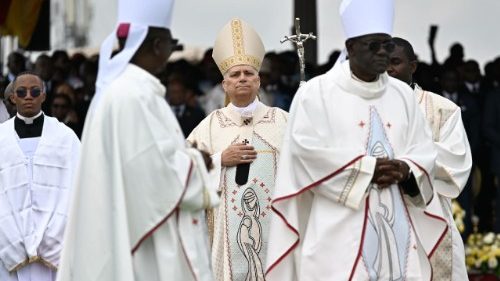 Papstmesse in Kamerun: Mut zu Gerechtigkeit und Gemeinwohl