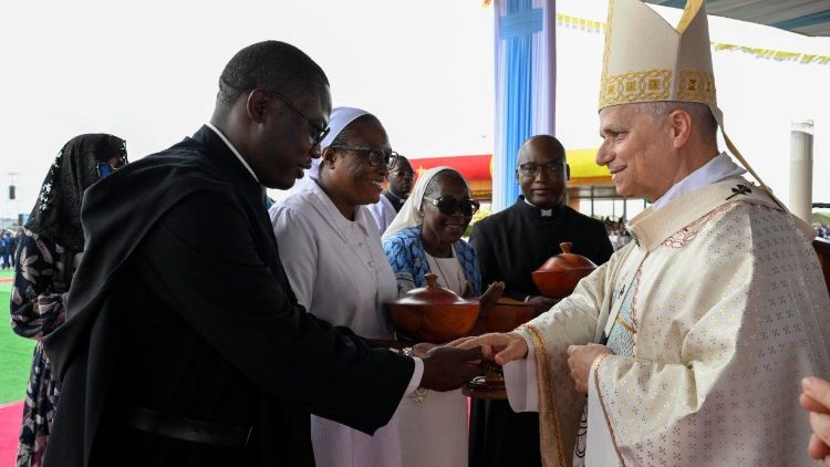 Alla messa del Papa a Yaounde' presenti 200mila fedeli