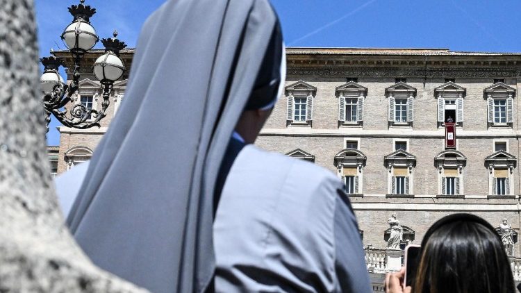 Regina Coeli ima a Szentatyával