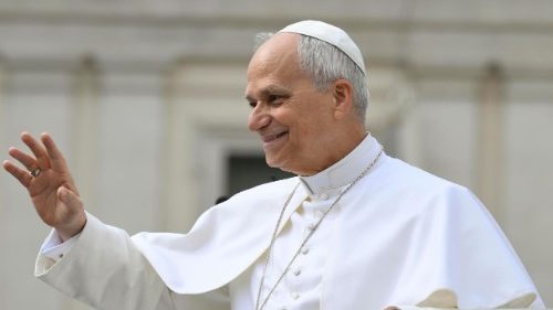 Ein Jahr Papst Leo: W&uuml;rdigungen und Bilanzen
