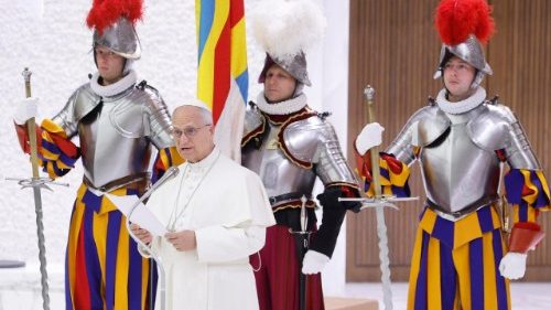 Le&oacute;n XIV a la Guardia Suiza: Gracias por su servicio inspirado por amor a la Iglesia