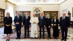 Tusk ha invitato il Papa in Polonia, possibile visita nel 2028