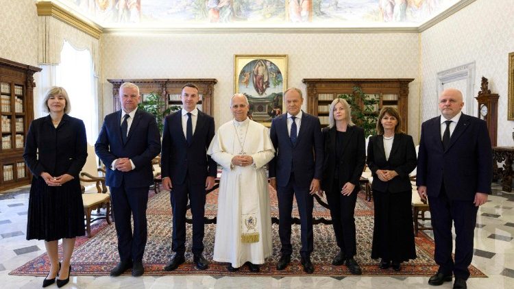 Tusk ha invitato il Papa in Polonia, possibile visita nel 2028