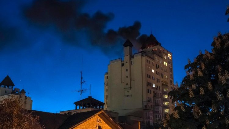 Tornano gli attacchi con droni russi su Kyiv