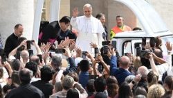 Il Papa a San Pietro per l'udienza del mercoled�