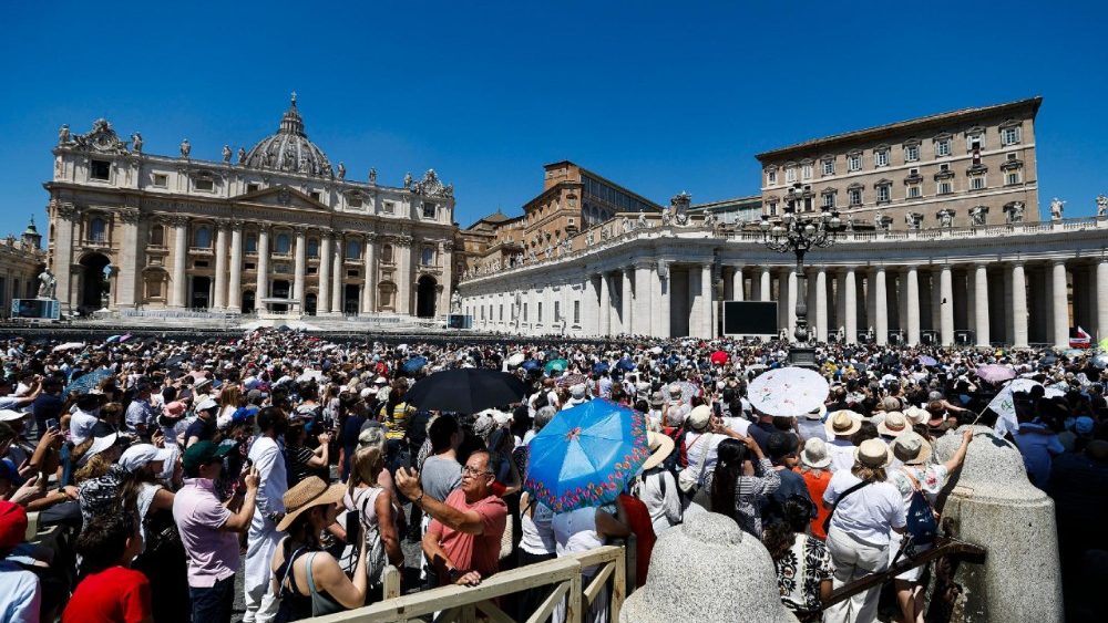 Pope Leo XIV Regina Coeli prayer in Vatican