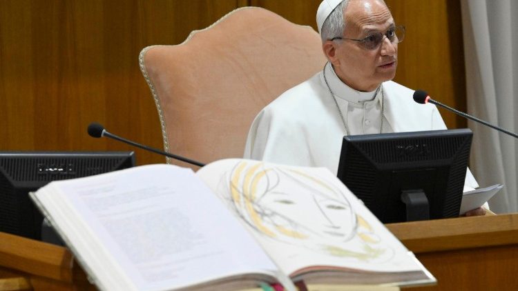 Il Papa ai vescovi italiani, 'serve il coraggio di parrocchie accoglienti'