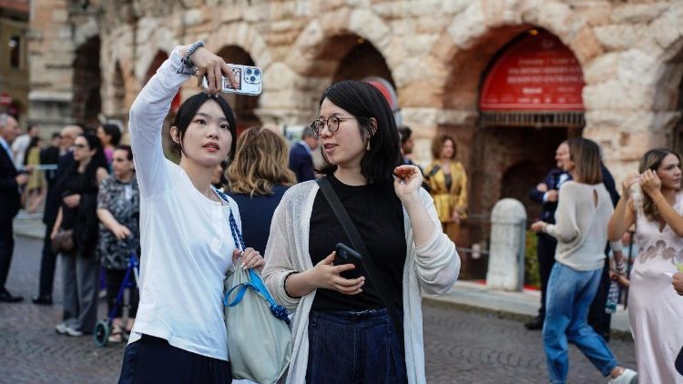 Touristen in Verona