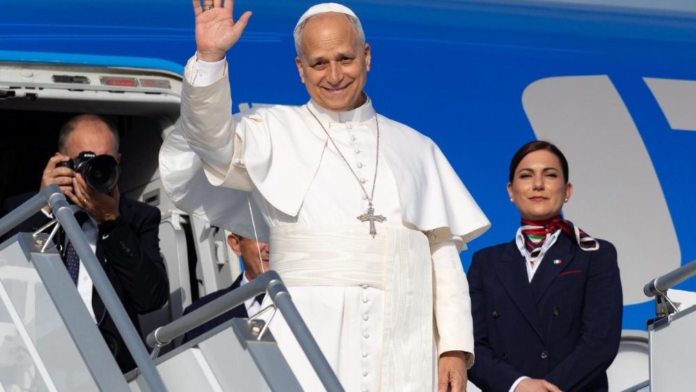 Papa Leone XVI in partenza per la Spagna
