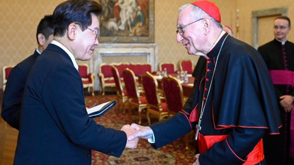 South Korean President Lee Jae Myung meets Pope Leo XIV at Vatican