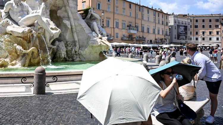 Anche Roma stretta nella morsa del caldo