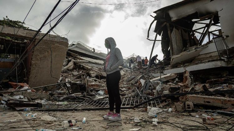 Las operaciones de búsqueda y rescate continúan en Venezuela tras los terremotos