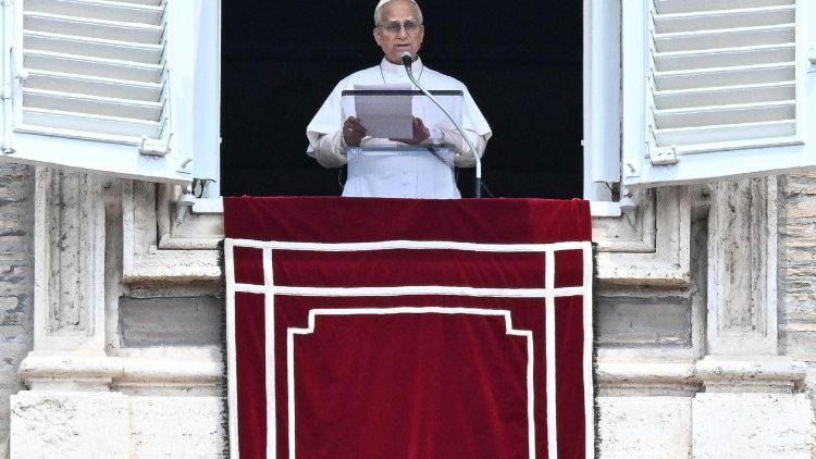 Le Pape Léon XIV lors de la prière de l'Angélus, place Saint-Pierre, 29 juin 2026.
