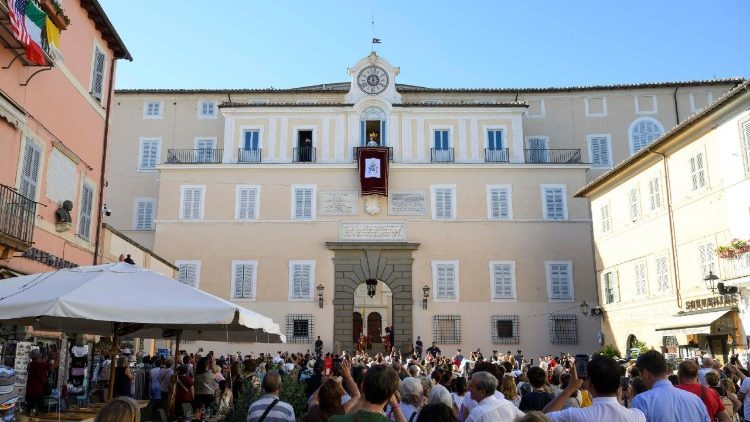 Papst Leo in Castel Gandolfo