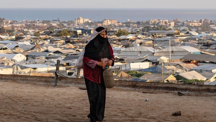 Sono almeno 5 le vittime, nella sola giornata di domenica, dei raid israeliani che insistono quotidianamente sulla Striscia di Gaza