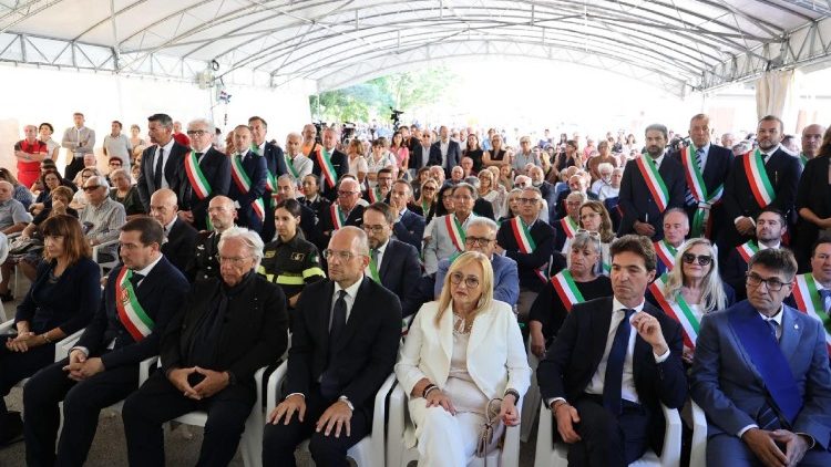 Kumbukizi ya Miaka 10 ya Tetemeko la Ardhi Kati kati ya Italia