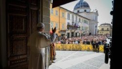 Pope Leo XIV leads Angelus prayer