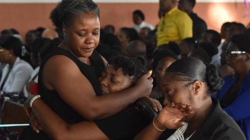 Hait&iuml; toujours en prise aux violences, une &eacute;glise attaqu&eacute;e