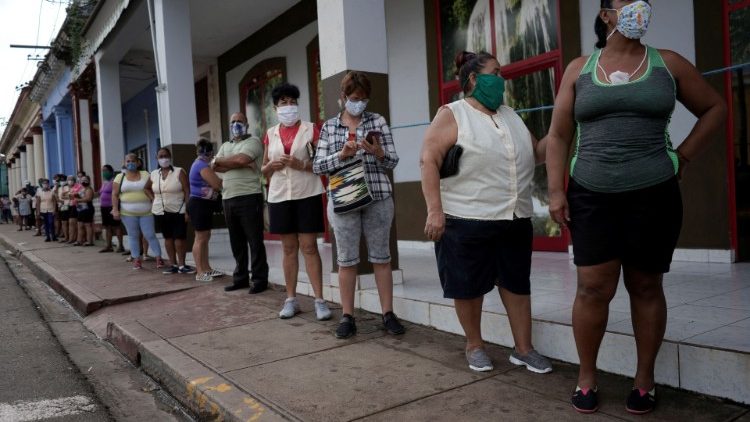 Чарга за ежай на Кубе. Ілюстрацыйнае фота