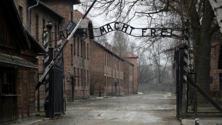 81º aniversário da libertação do campo de concentração e extermínio de Auschwitz