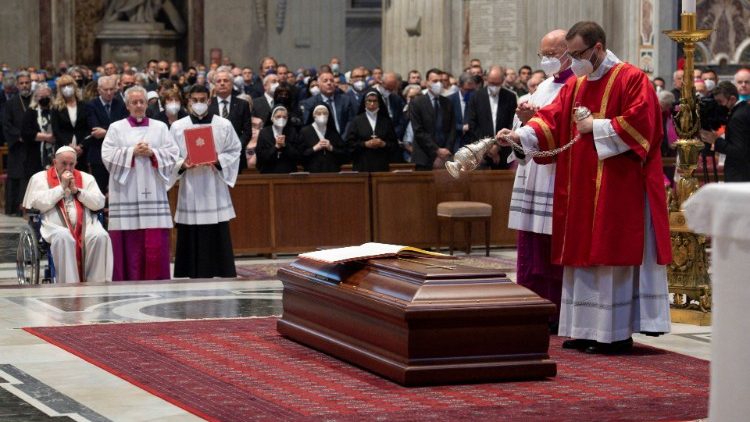 索达诺枢机的葬礼