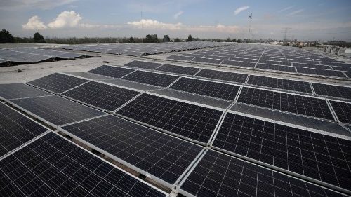 A p&aacute;pa &uacute;j motu propri&oacute;j&aacute;val elrendelte, hogy a Vatik&aacute;nban &eacute;p&iacute;tsenek agrofotovoltaikus &uuml;zemet