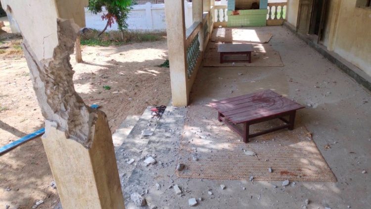 இராணுவ வான் தாக்குதலுக்கு உள்ளான கல்வி நிலையம்