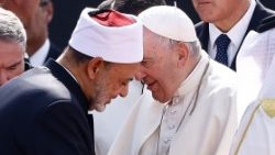 Papa Francesco e il grande imam di Al-Azhar