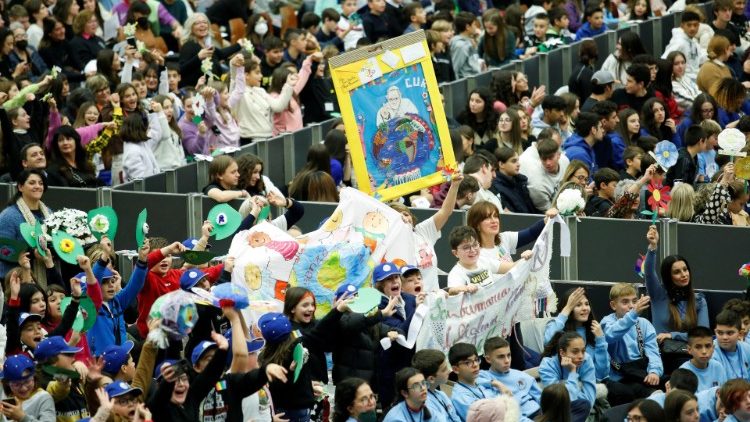 Estudiantes de la Red Nacional de Escuelas por la Paz - Italia