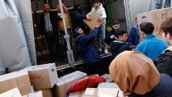 Spendensammlung der türkischen Gemeinde in Berlin für die Erdbebenopfer in ihrer Heimat