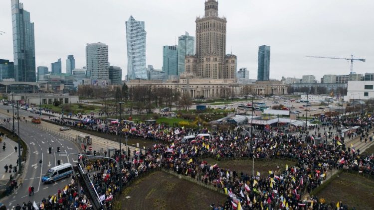 Eine Demonstration im April in Warschau