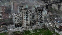 Разрушения в Бахмут след руска военна атака