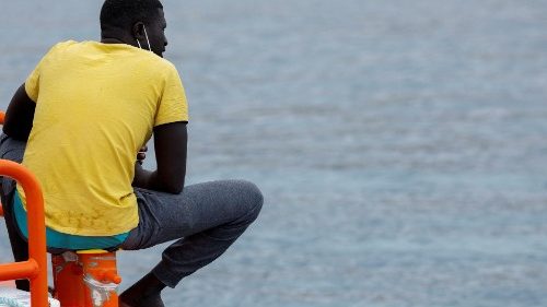Ousseynou, il migrante delle Canarie che commosse Francesco: ora aspetto Leone