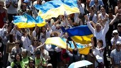 Украінскія пілігрымы на Плошчы Святога Пятра ў Ватыкане. Ілюстрацыйнае фота
