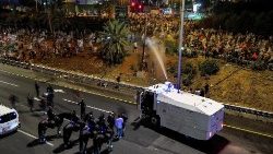 Die Proteste gegen die geplante Justizreform in Israel dauern unverändert an.