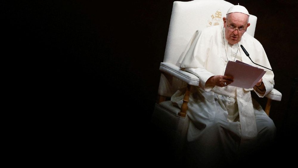 Падчас сустрэчы з дыпламатамі, а таксама палітычнымі, рэлігійнымі і грамадскімі лідарамі Партугаліі