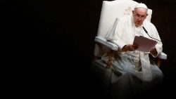 Падчас сустрэчы з дыпламатамі, а таксама палітычнымі, рэлігійнымі і грамадскімі лідарамі Партугаліі