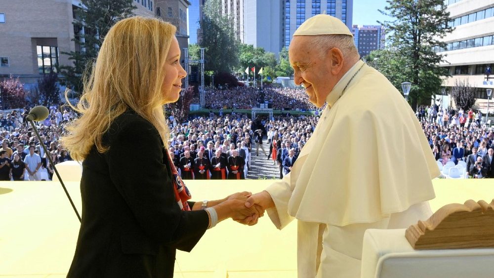 Папа на сустрэчы са студэнтамі Партугальскага Каталіцкага ўніверсітэта