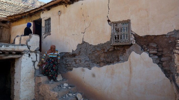 Nyumba nyingine ziemanguka na nyingine kama hivyo nchini Mrocco