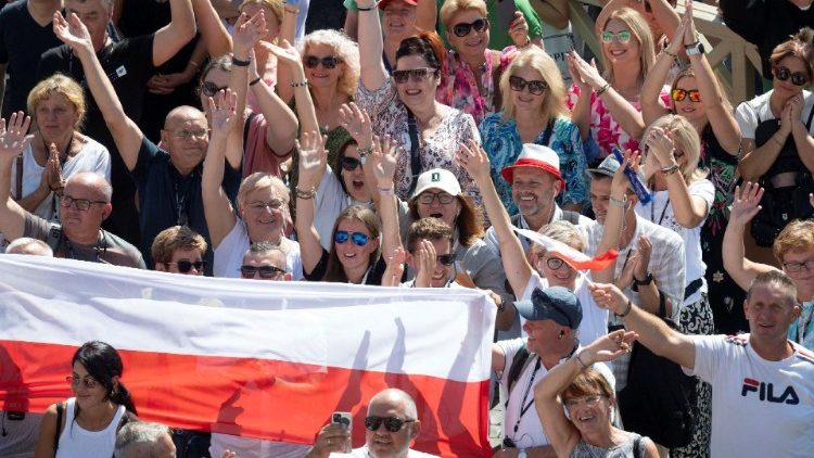 Паломники на площади Святого Петра